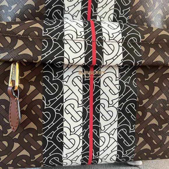 Burberry Monogram Stripe Print E-canvas Backpack - Picture 6 of 15